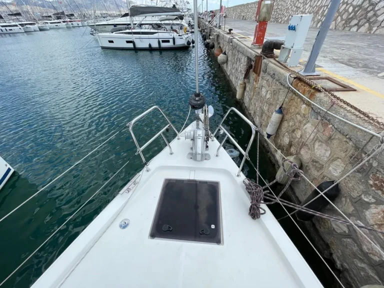 Yacht charter Alimos cheap Bavaria C45 Holiday /5cab