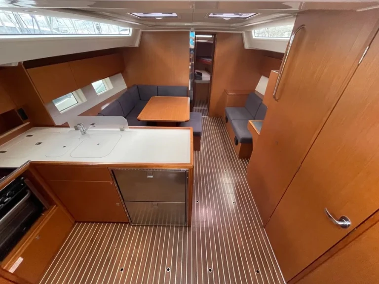 Sailboat rental in Alimos - Bavaria Bavaria C45 Holiday /5cab