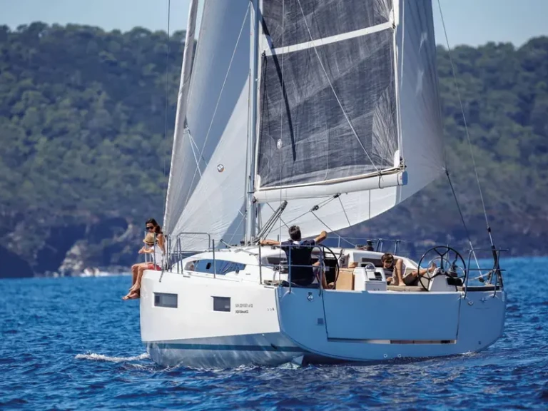 Yacht charter Bormes-les-Mimosas cheap Sun Odyssey 410 /3cab