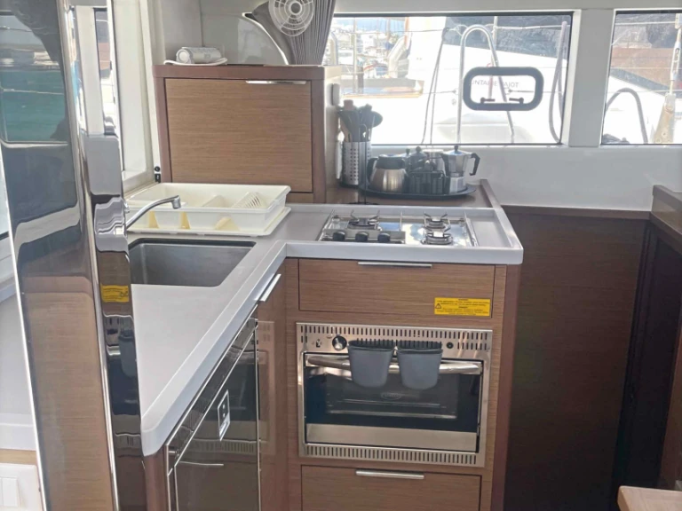 Catamaran for rent Alimos at the best price