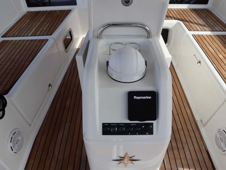 Jeanneau Sun Odyssey 440 (4cab) charter bareboat or captained in  Lefkáda