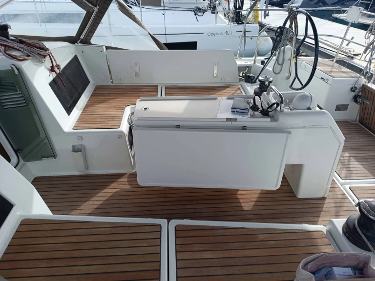 Sailboat rental with or without captain Jeanneau Gouvia