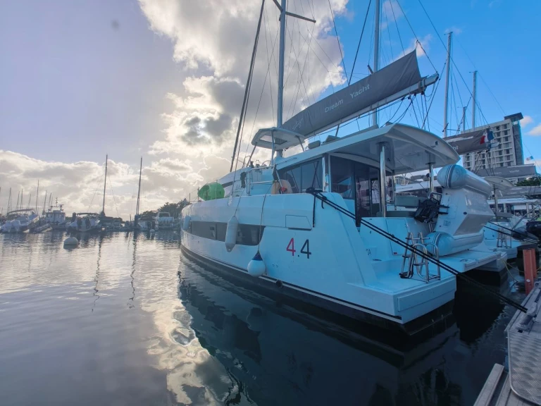 Catamaran rental with or without captain Bali Bas du Fort