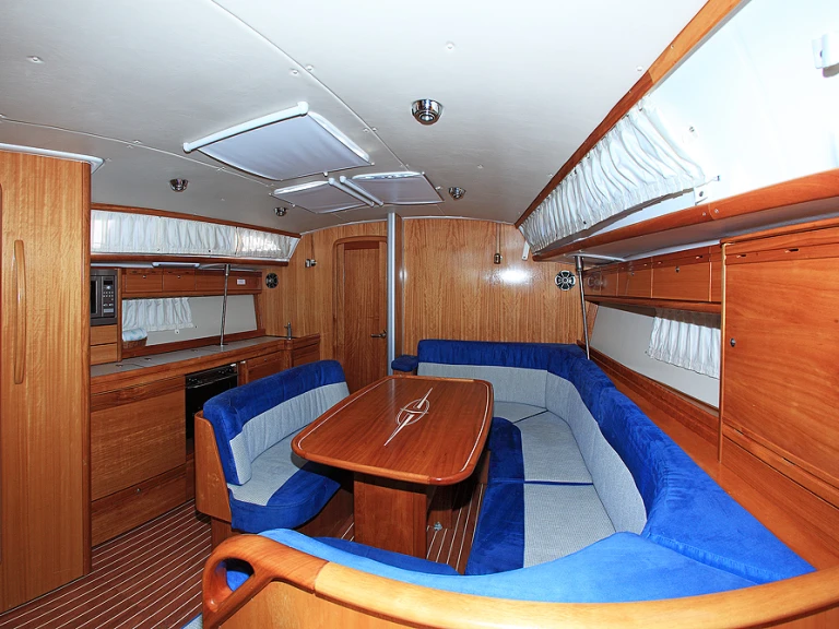 Rent a Bavaria Bavaria 40 Cruiser Biograd na Moru