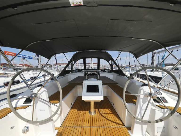 Sailboat for rent Biograd na Moru at the best price