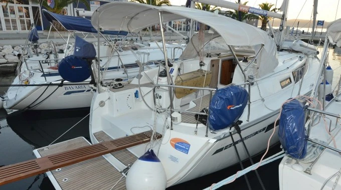 Yacht charter Biograd na Moru cheap Cruiser 33
