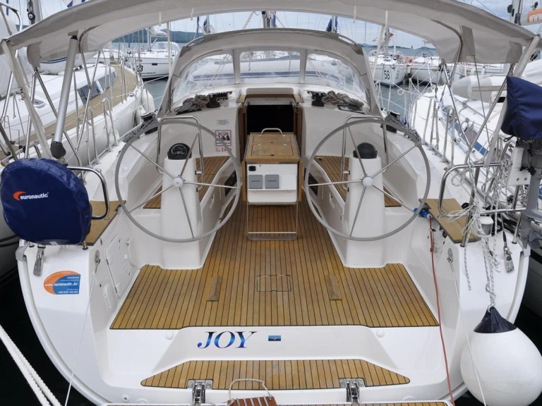 Sailboat rental in Biograd na Moru - Bavaria Cruiser 40