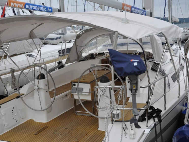 Boat rental Bavaria Cruiser 40 in Biograd na Moru on Samboat
