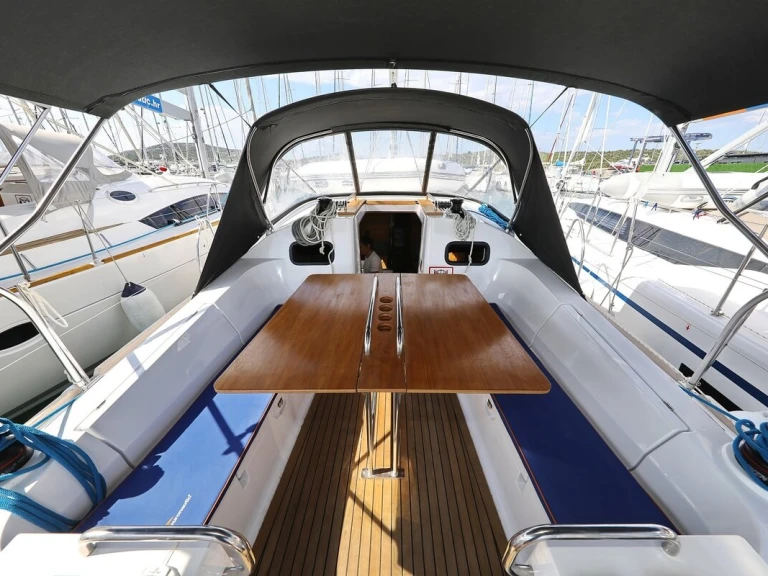 Bareboat Rental Sailboat Elan with a boat licence