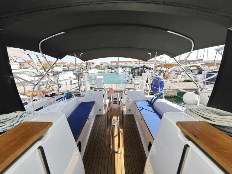 Sailboat for rent Biograd na Moru at the best price