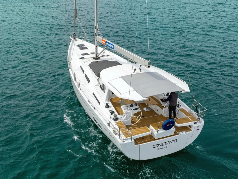 Boat rental Hanse Hanse 588 in Biograd na Moru on Samboat