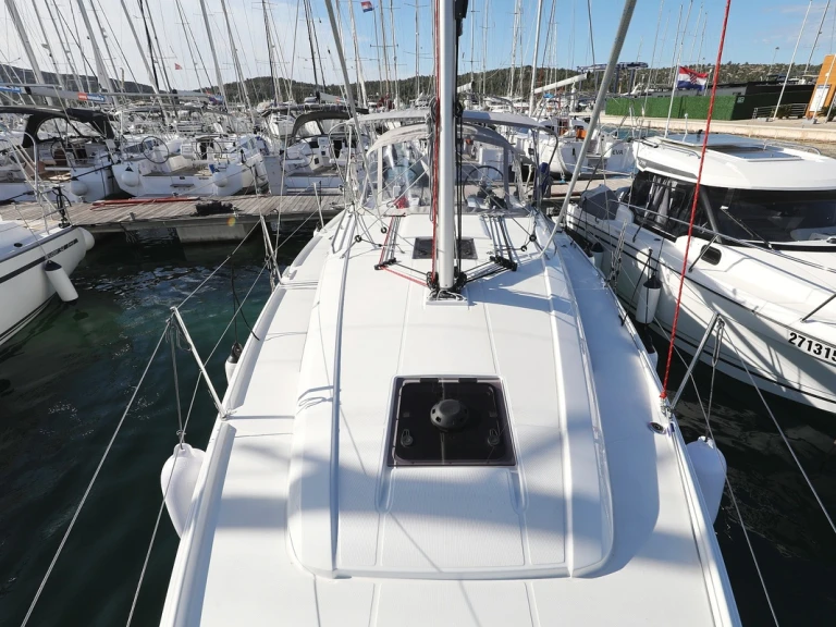 Sailboat rental with or without captain Bénéteau Biograd na Moru