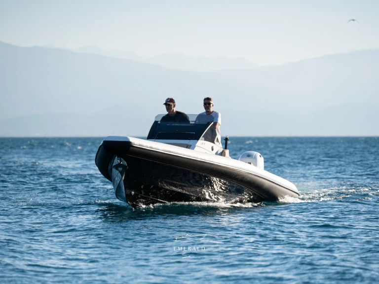 Boat rental Technohull GT7 in Corfu on Samboat