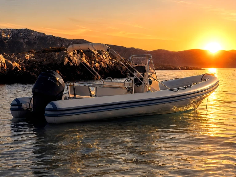 Rent a Joker Boat Clubman 23 Saint-Cyr-sur-Mer