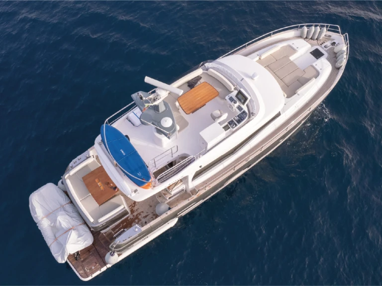 Rent a Azimut Azimut Magellano 53 Naples