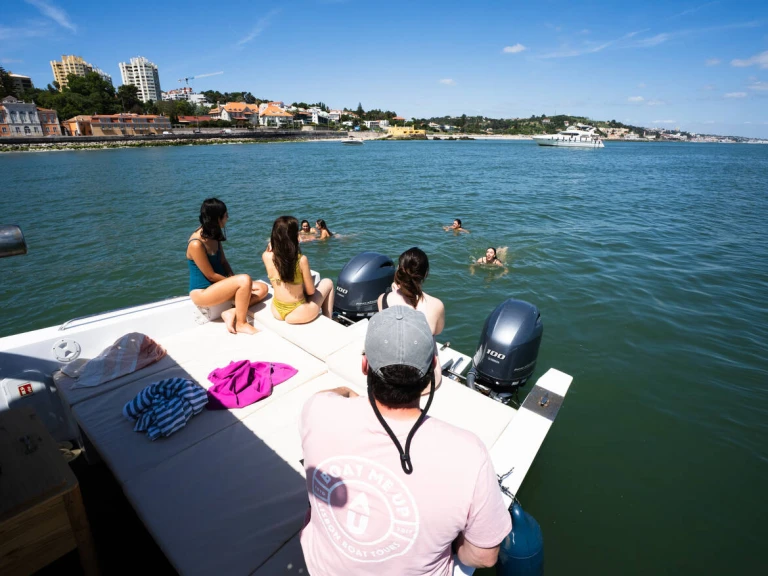 BUT CAT  YAMAHA 200 hp in Lisbon on SamBoat