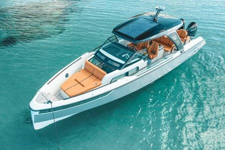 Saxdor Saxdor 320 GTO charter bareboat or captained in  Antibes