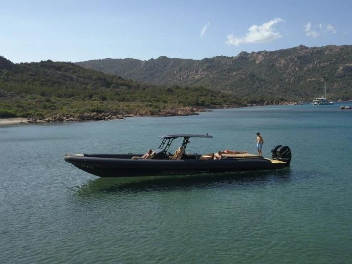 Rent a Bernico Rxp13 Baie de Figari