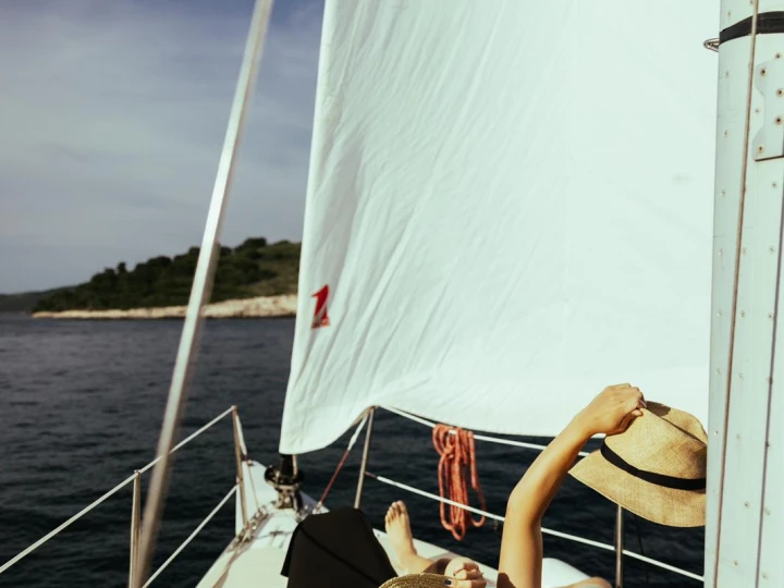 Rent a Jeanneau Jod 35 Hvar