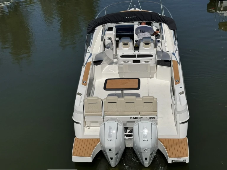 Motorboat for rent Mandelieu-la-Napoule at the best price