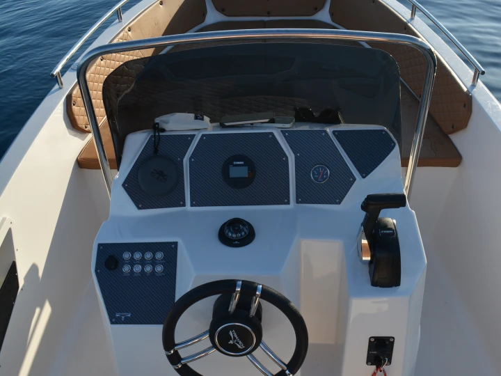Motorboat rental in Santa Margherita Ligure - Trimarchi Diamond 215