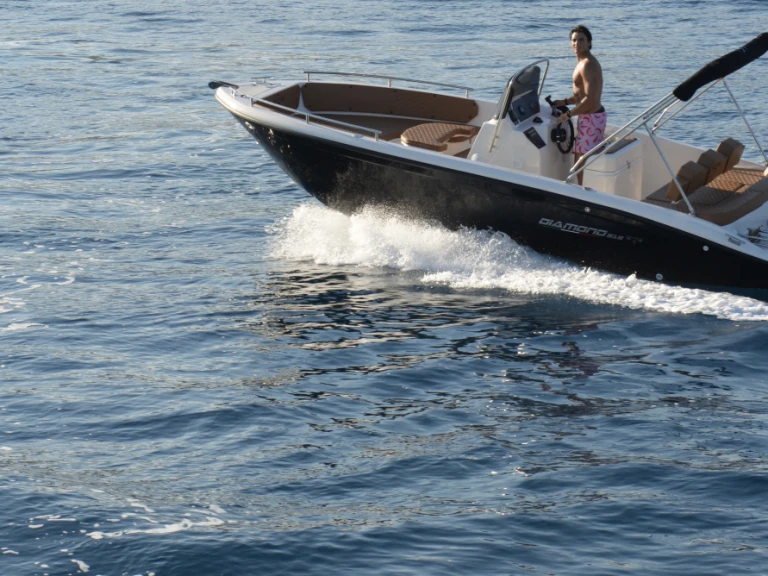 Motorboat rental with or without captain Trimarchi Santa Margherita Ligure