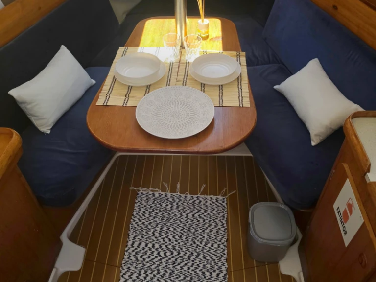Rent a Jeanneau Sun Fast 26 Port de La Ràpita