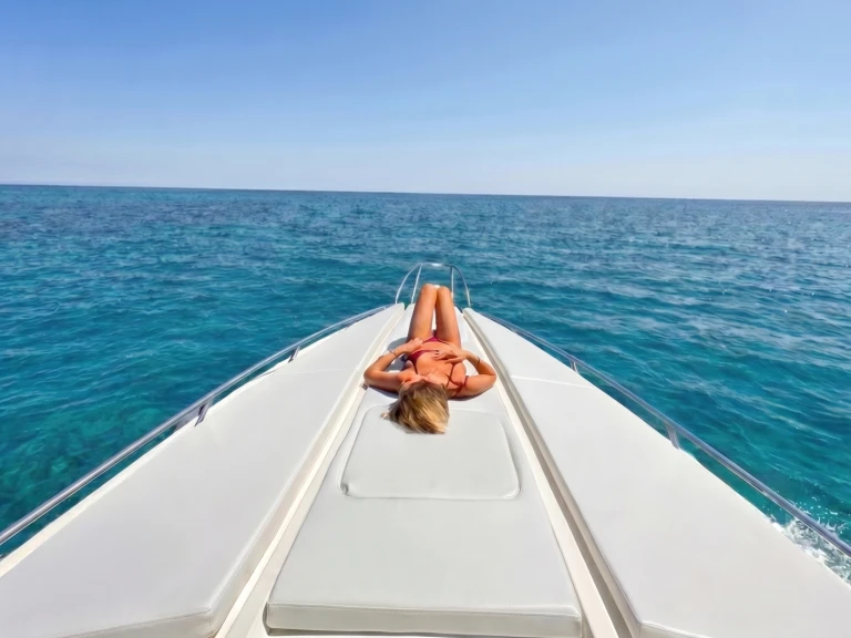 Yacht charter Cannigione cheap 35