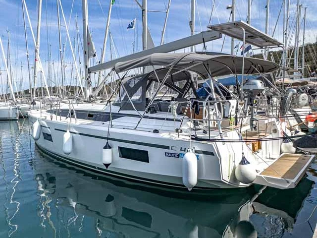 Bavaria Bavaria C42 charter bareboat or captained in  Trogir