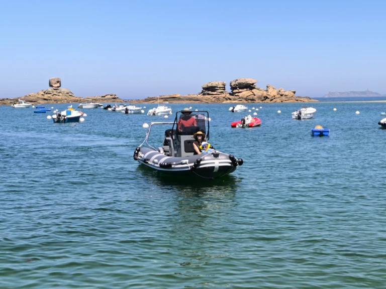 Boat rental Valiant Valiant 580 Comfort in Trégastel on Samboat