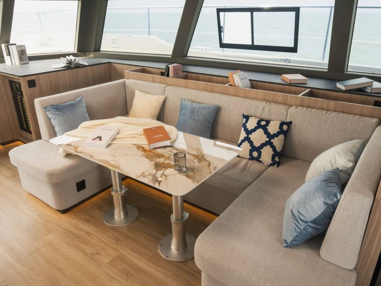 Luxury Yacht rental with or without captain HeySea Trogir