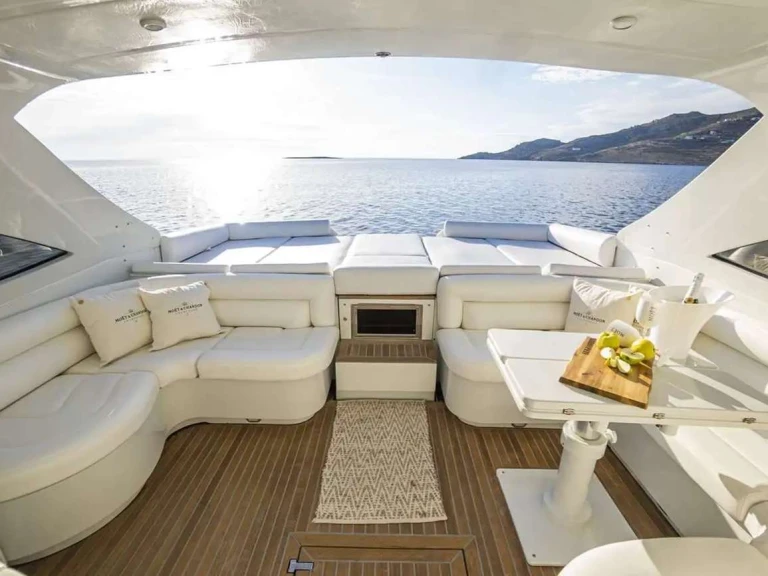 Luxury Yacht for rent Alimos at the best price