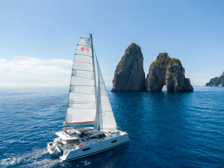 Yacht charter Castellammare di Stabia cheap Tanna 47