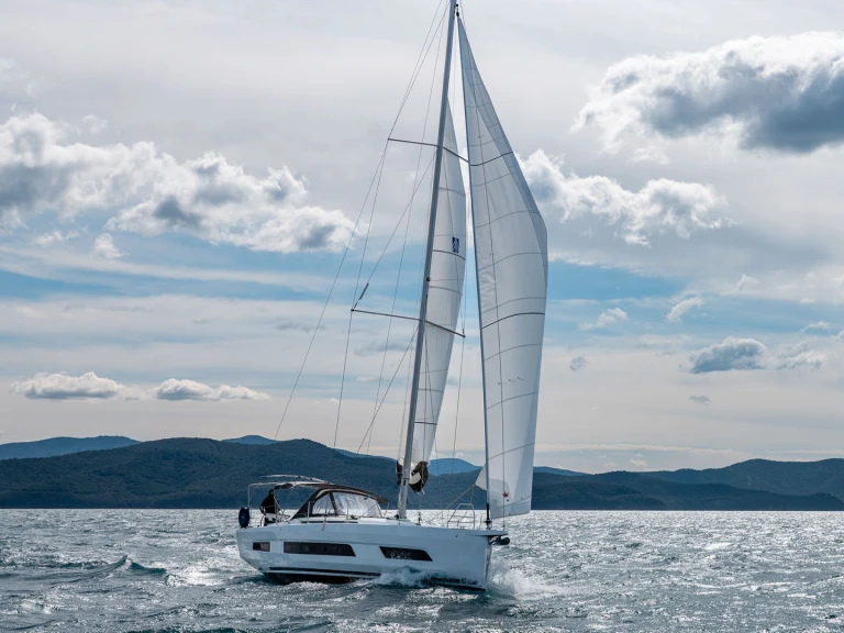 Sailboat rental in Piombino - Dufour Dufour 41