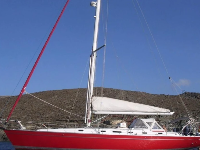 Sailboat for rent Paros (Island) at the best price
