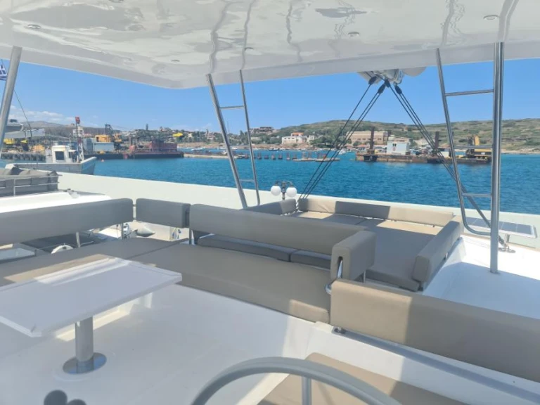 Catamaran for rent Lávrio at the best price