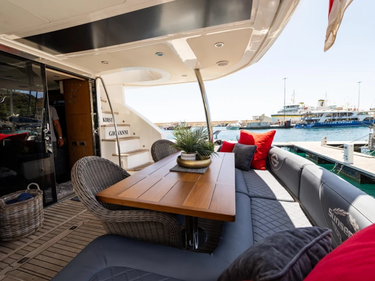 Sunseeker Manhattan 73 in St. Julian's on SamBoat