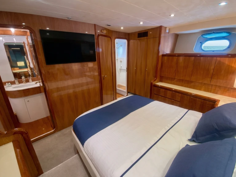 Luxury Yacht for rent Cannes at the best price