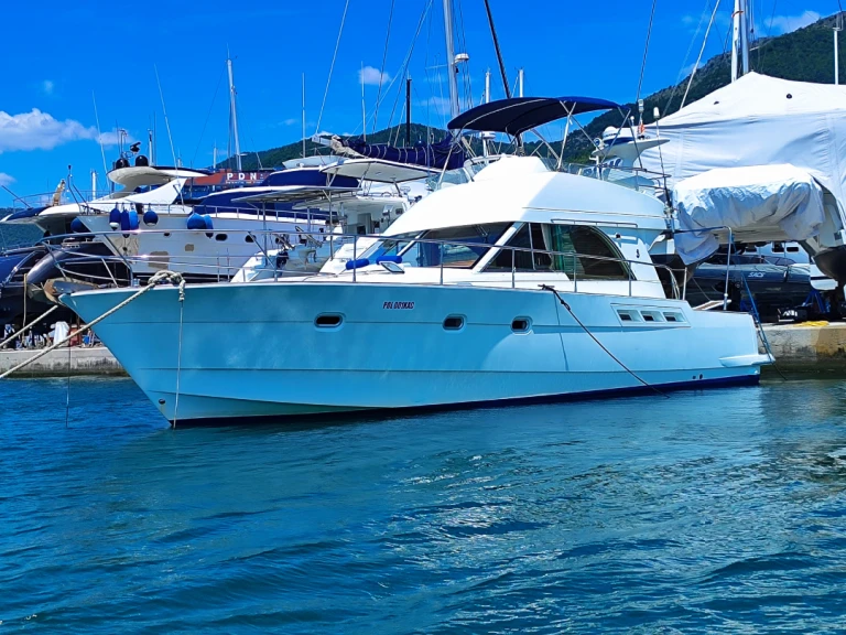 Yacht charter Tivat cheap Antares 13.80