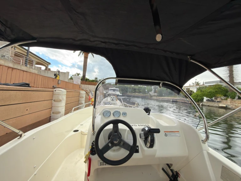 Motorboat rental with or without captain Quicksilver Empuriabrava
