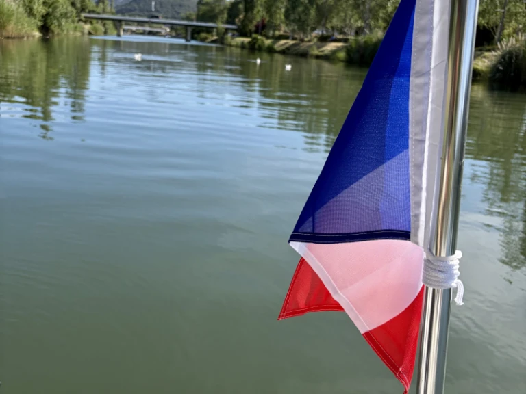 Rio Rio 450 SOL in Mandelieu-la-Napoule on SamBoat