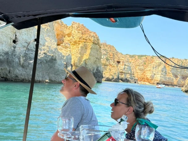 Motorboat rental with or without captain Bavaria Lagos