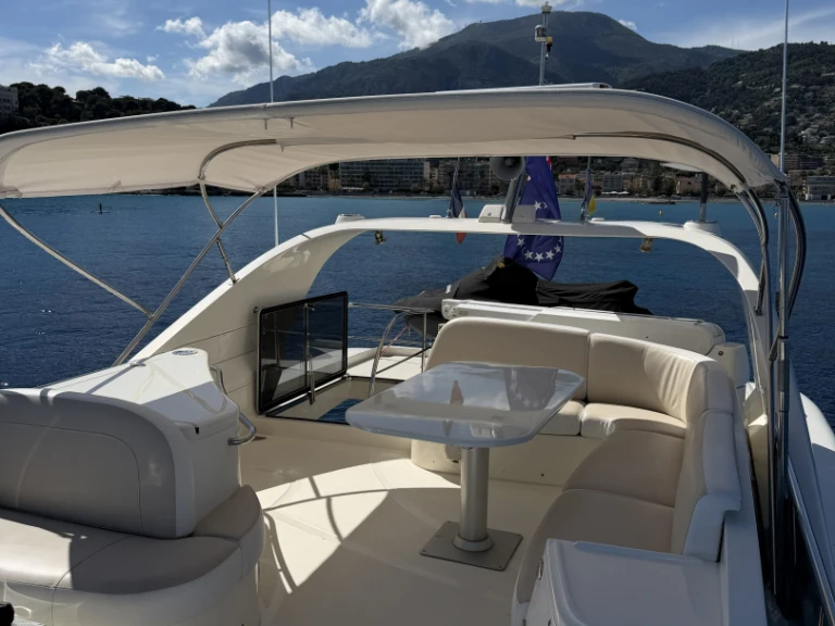 vz 68 in Marina Baie des Anges, France on SamBoat