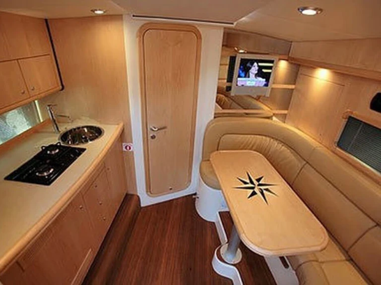 Boat rental Airon 345 in Lagos on Samboat