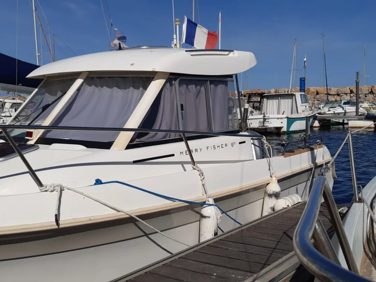 Yacht charter France cheap Merry Fisher 650
