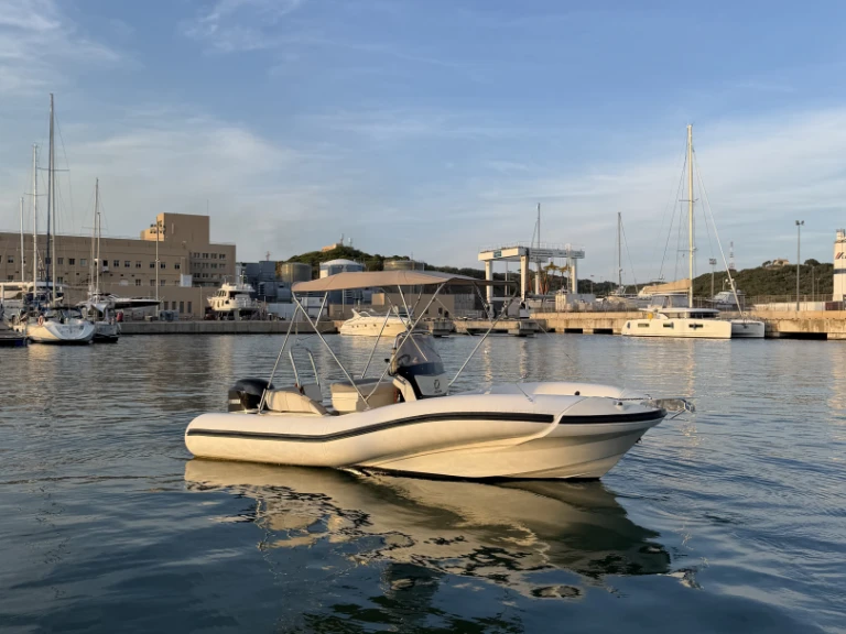 Boat rental Zodiac NZ= 600 in Marina deportiva de Menorca on Samboat