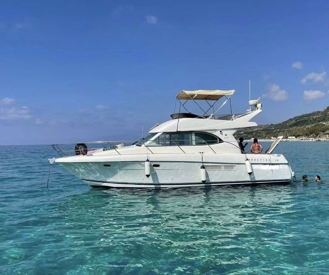 Motorboat for rent Marseille at the best price