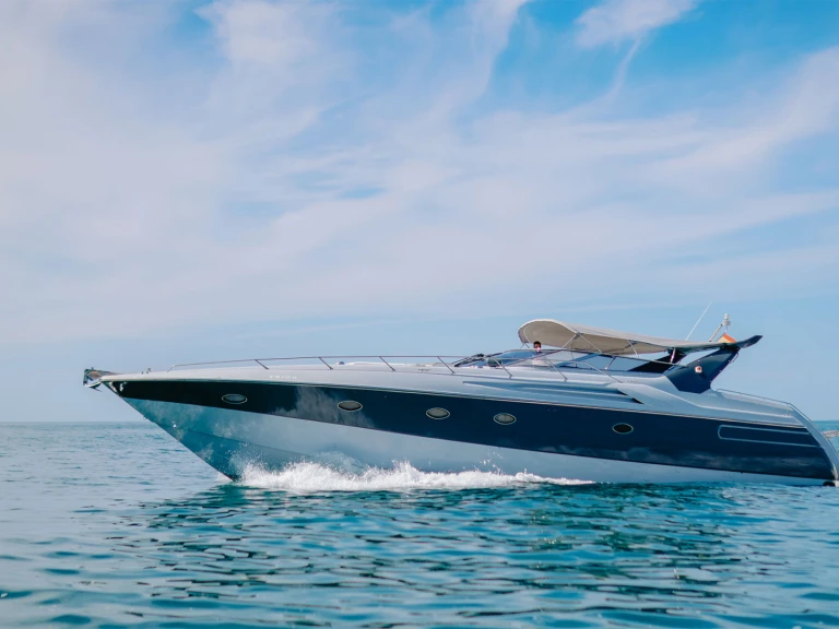 Luxury Yacht rental in Spain - Sunseeker Camargue 55