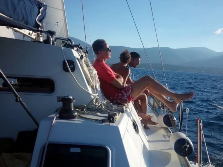 Catamaran rental in Es Jondal - petrachi 32