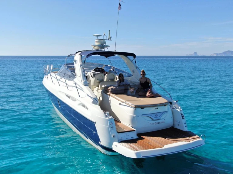 Bareboat Rental Motorboat Cranchi with a boat licence